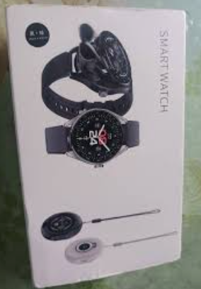 MONTRE CONNECTEE AVEC ECOUTEURS