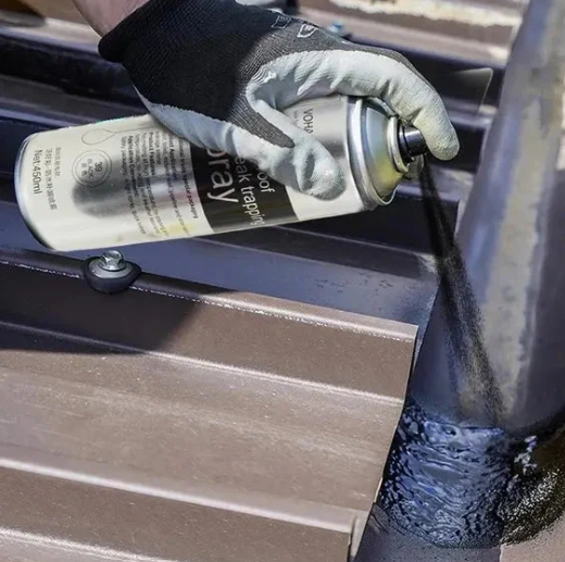 Spray d'étanchéité noir imperméable
